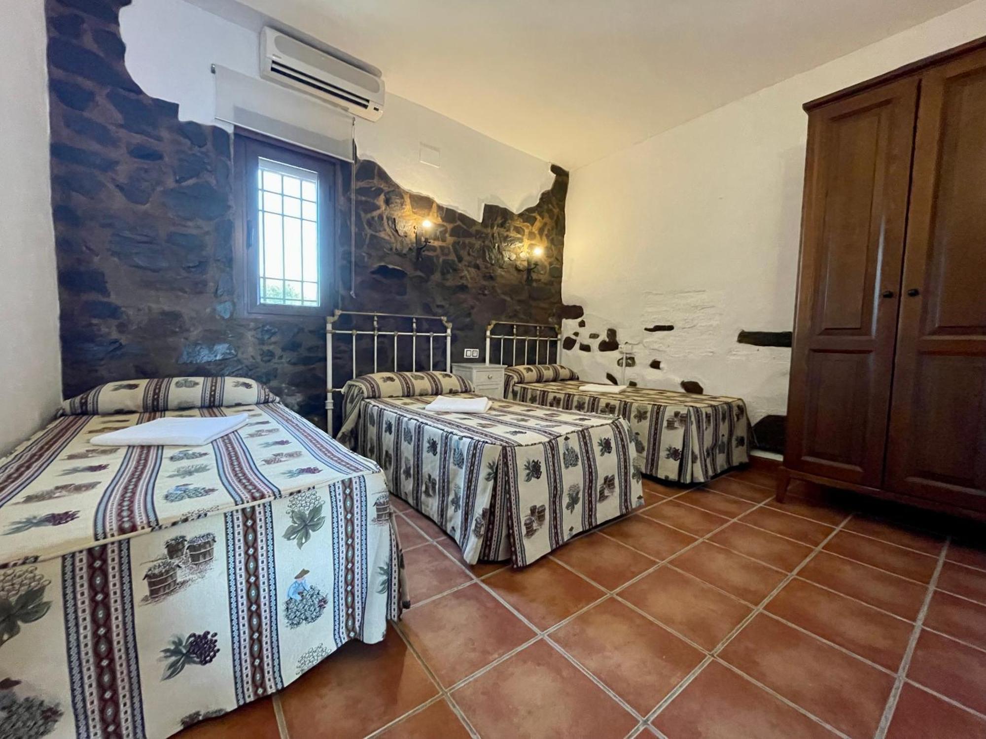 Complejo Rural El Soldado Villa Villanueva del Duque Bagian luar foto